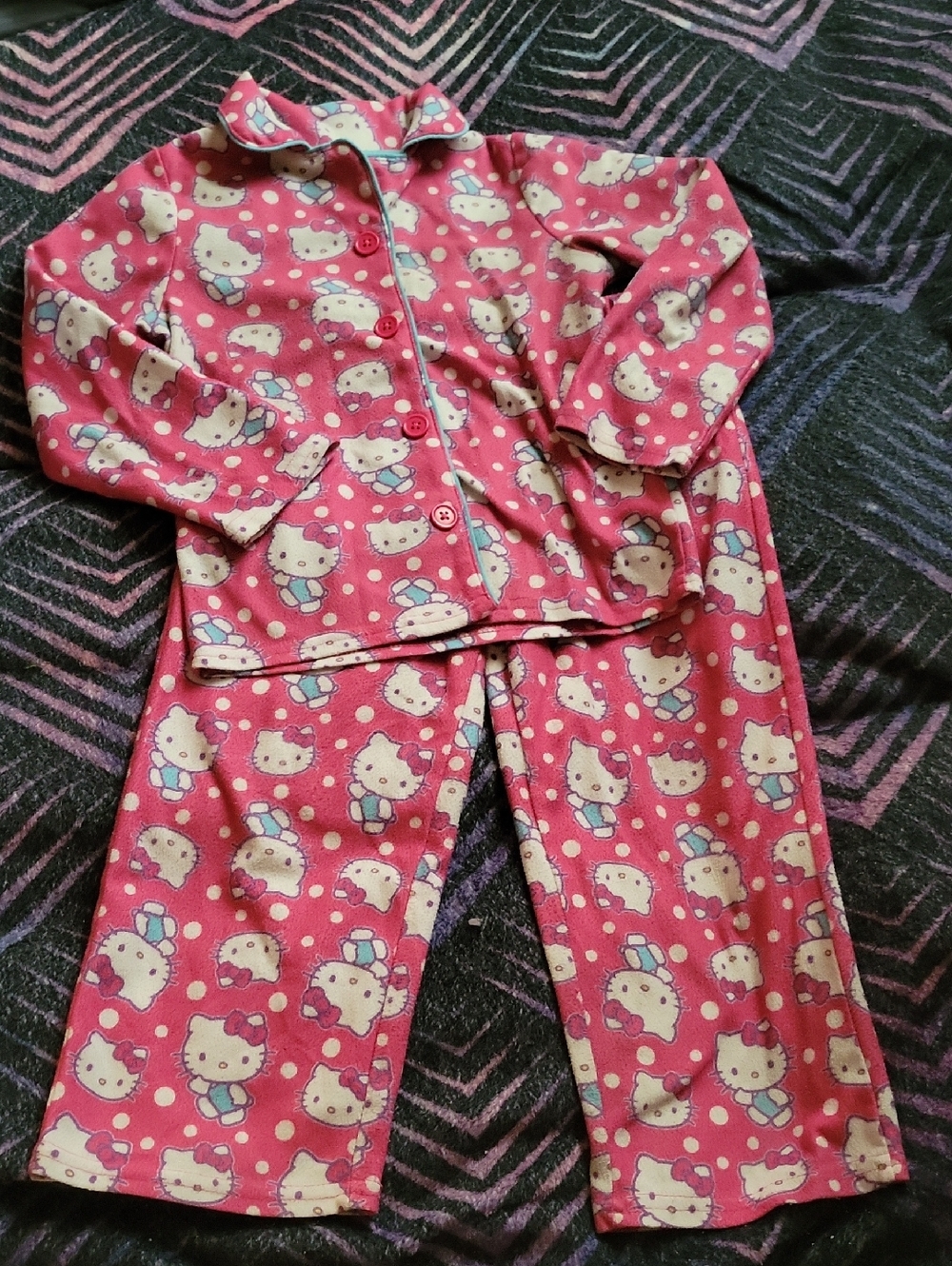 Hello Kitty Pink Fleece Pajama Set with All-Over Character Print